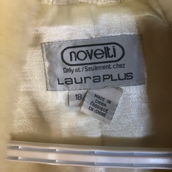 Vintage Laura plus-size Wool Coat - Picture 9 of 9